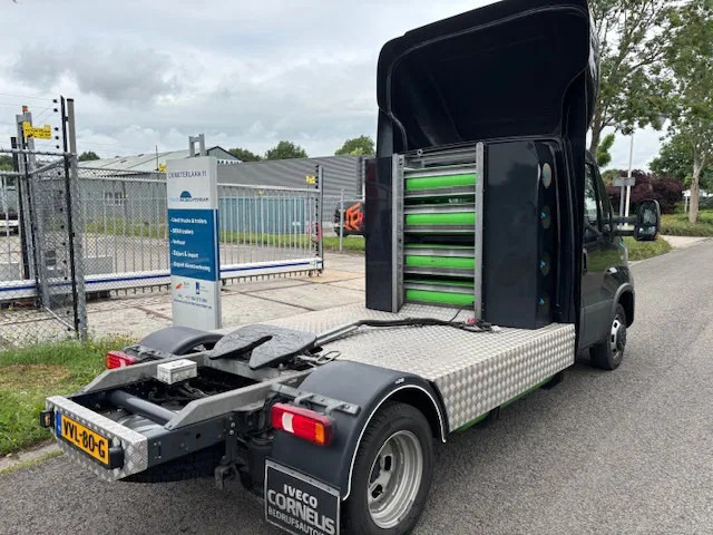 Iveco 35C14G Daily BE trekker 3.0 v.v. CNG gas - Tractor unit: picture 5 Iveco 35C14G Daily BE trekker 3.0 v.v. CNG gas - Tractor unit: picture 5