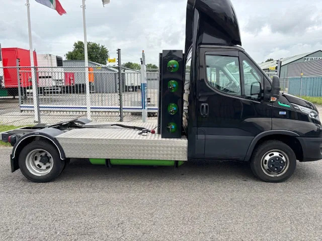 Iveco 35C14G Daily BE trekker 3.0 v.v. CNG gas - Tractor unit: picture 4 Iveco 35C14G Daily BE trekker 3.0 v.v. CNG gas - Tractor unit: picture 4