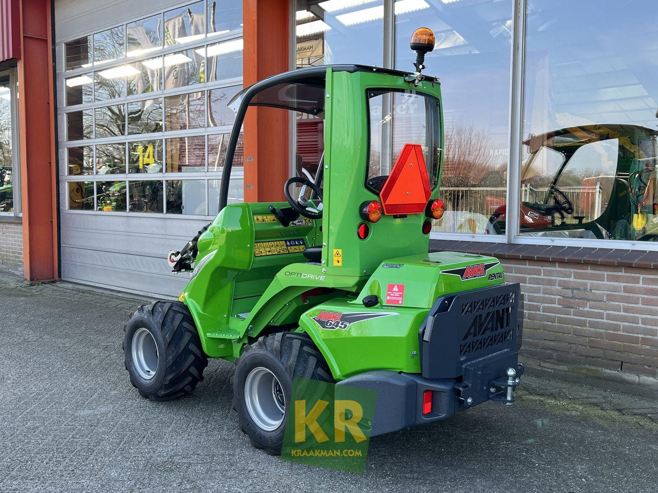 645 TDL Avant - Compact loader: picture 2 645 TDL Avant - Compact loader: picture 2