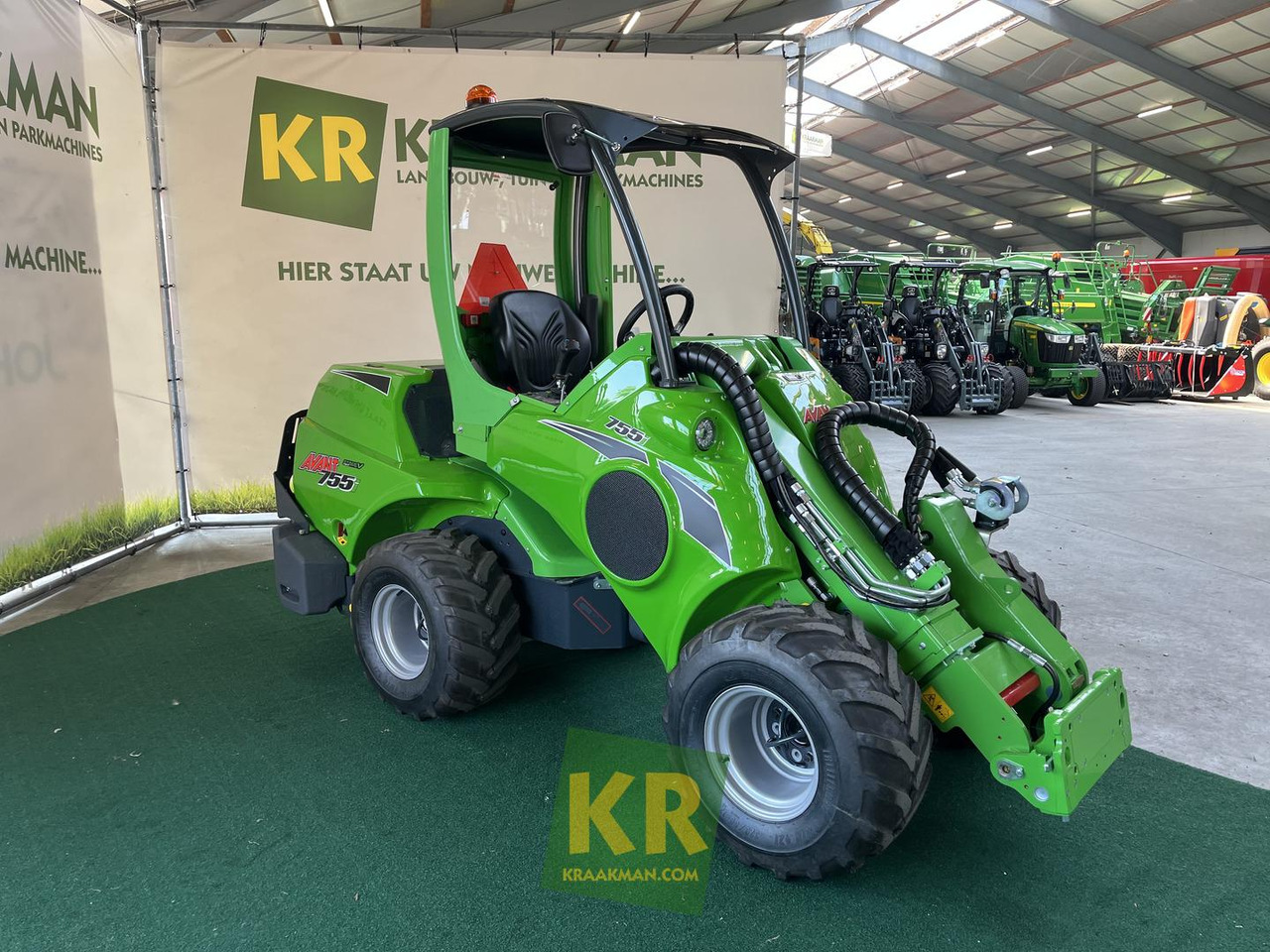 755 TDL Avant - Compact loader: picture 3 755 TDL Avant - Compact loader: picture 3