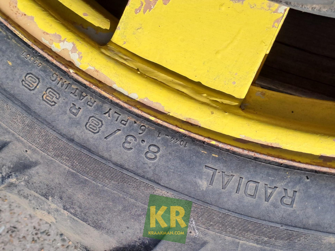 8.3/8R36 (x2) John Deere - Wheel and tire package for Agricultural machinery: picture 5 8.3/8R36 (x2) John Deere - Wheel and tire package for Agricultural machinery: picture 5
