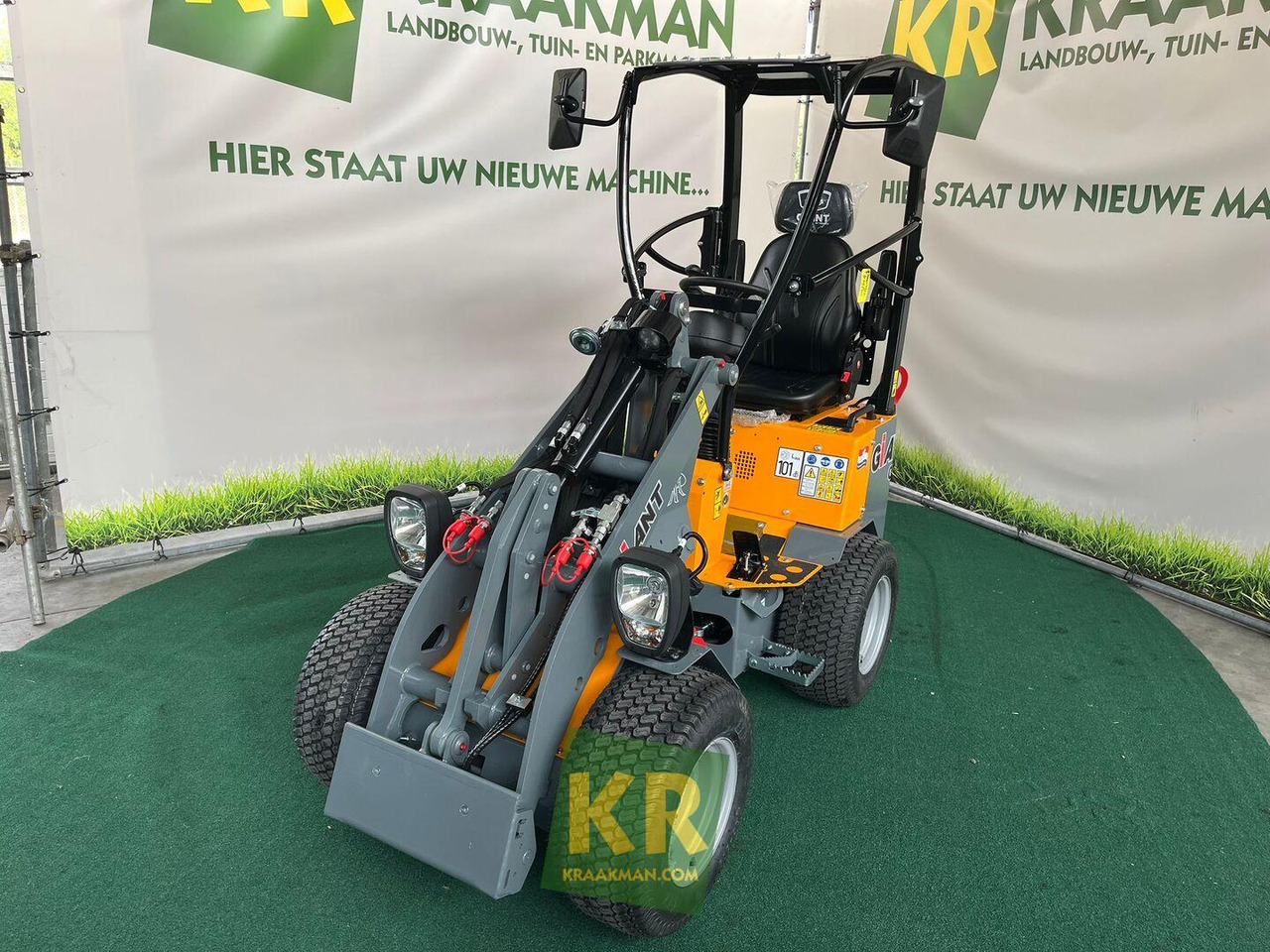 Giant G1200 - Compact loader: picture 2 Giant G1200 - Compact loader: picture 2