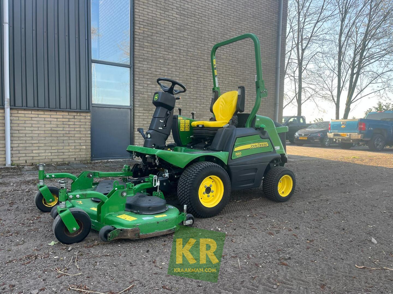 John Deere 1550 - Garden mower: picture 1 John Deere 1550 - Garden mower: picture 1
