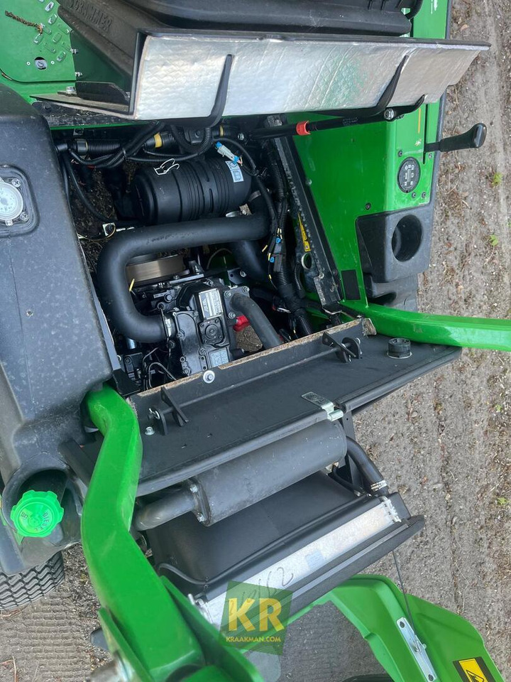 John Deere 1550 - Garden mower: picture 3 John Deere 1550 - Garden mower: picture 3