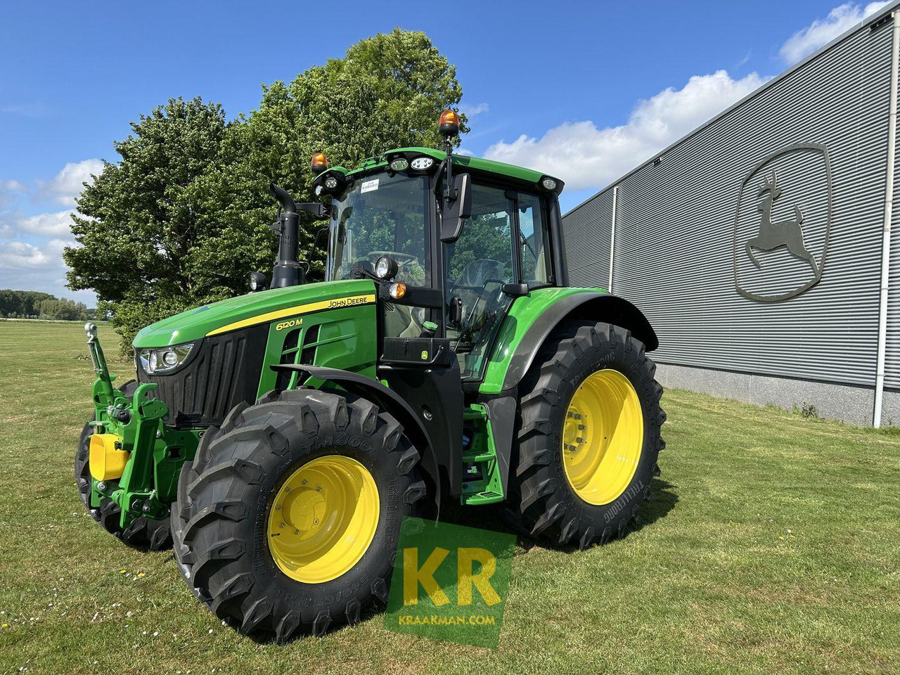 John Deere 6120M - Farm tractor: picture 2 John Deere 6120M - Farm tractor: picture 2