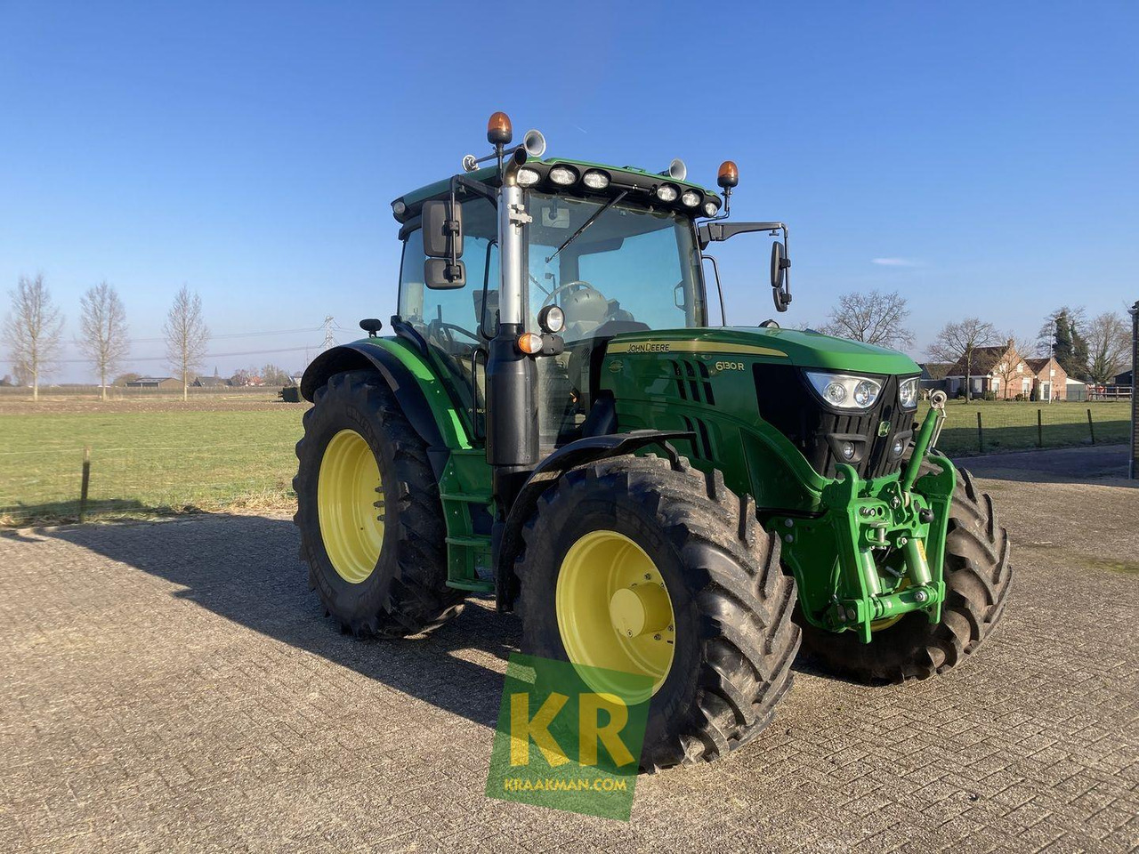 John Deere 6130R - Farm tractor: picture 5 John Deere 6130R - Farm tractor: picture 5