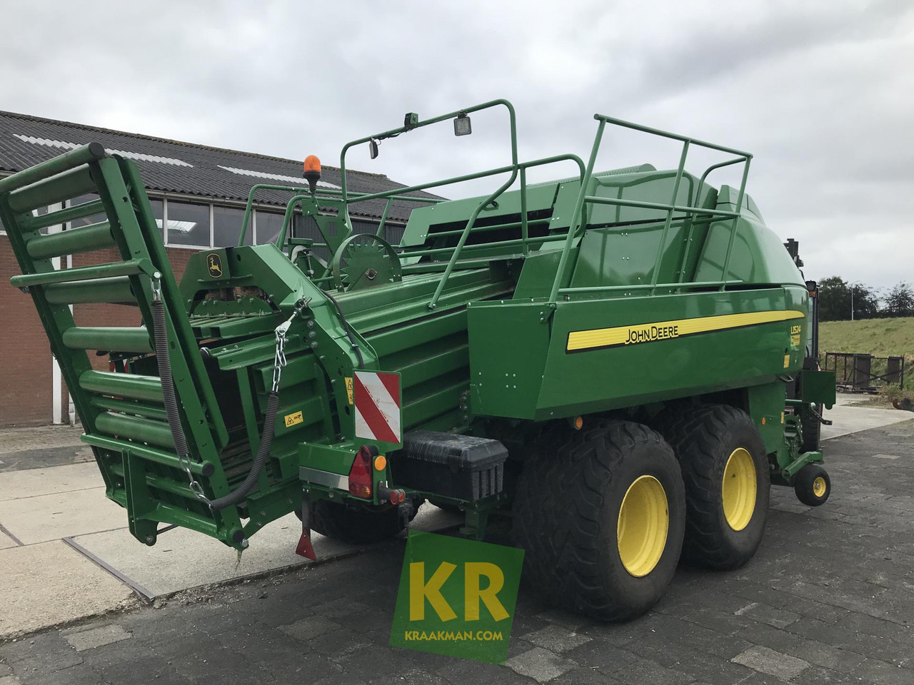 John Deere L1524 - Square baler: picture 2 John Deere L1524 - Square baler: picture 2