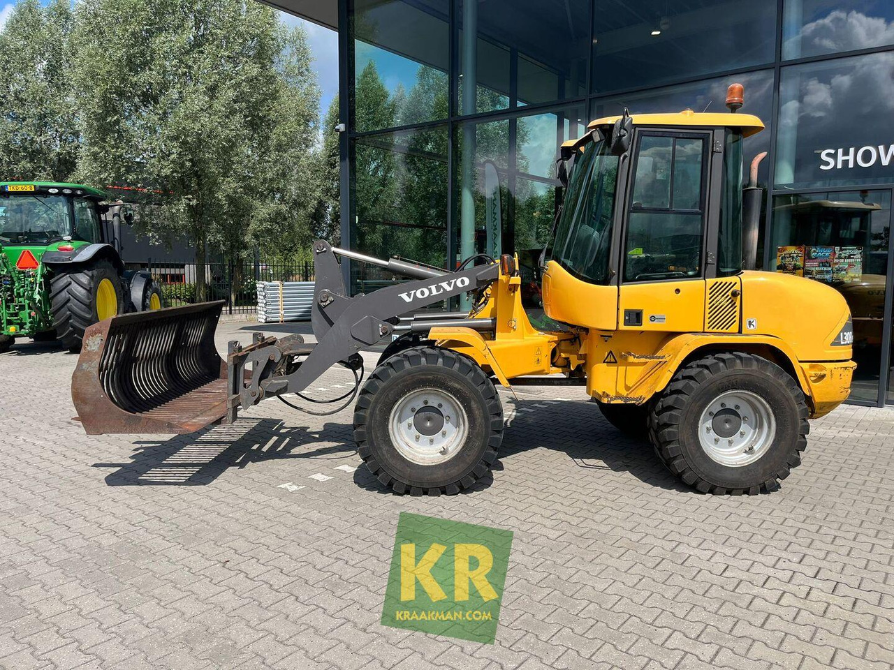 L30B Volvo - Wheel loader: picture 1 L30B Volvo - Wheel loader: picture 1