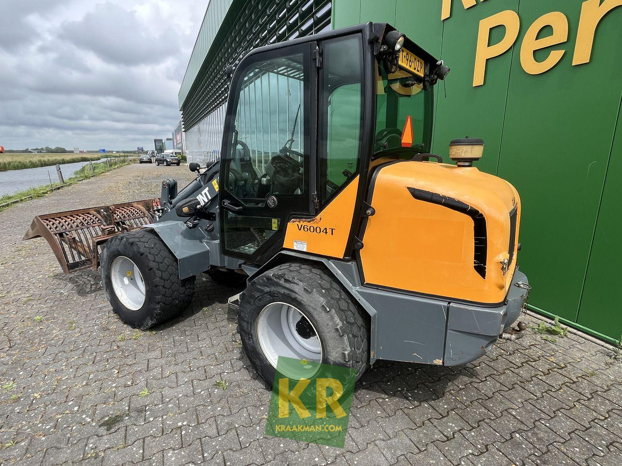V6004T Giant - Other machinery: picture 4 V6004T Giant - Other machinery: picture 4
