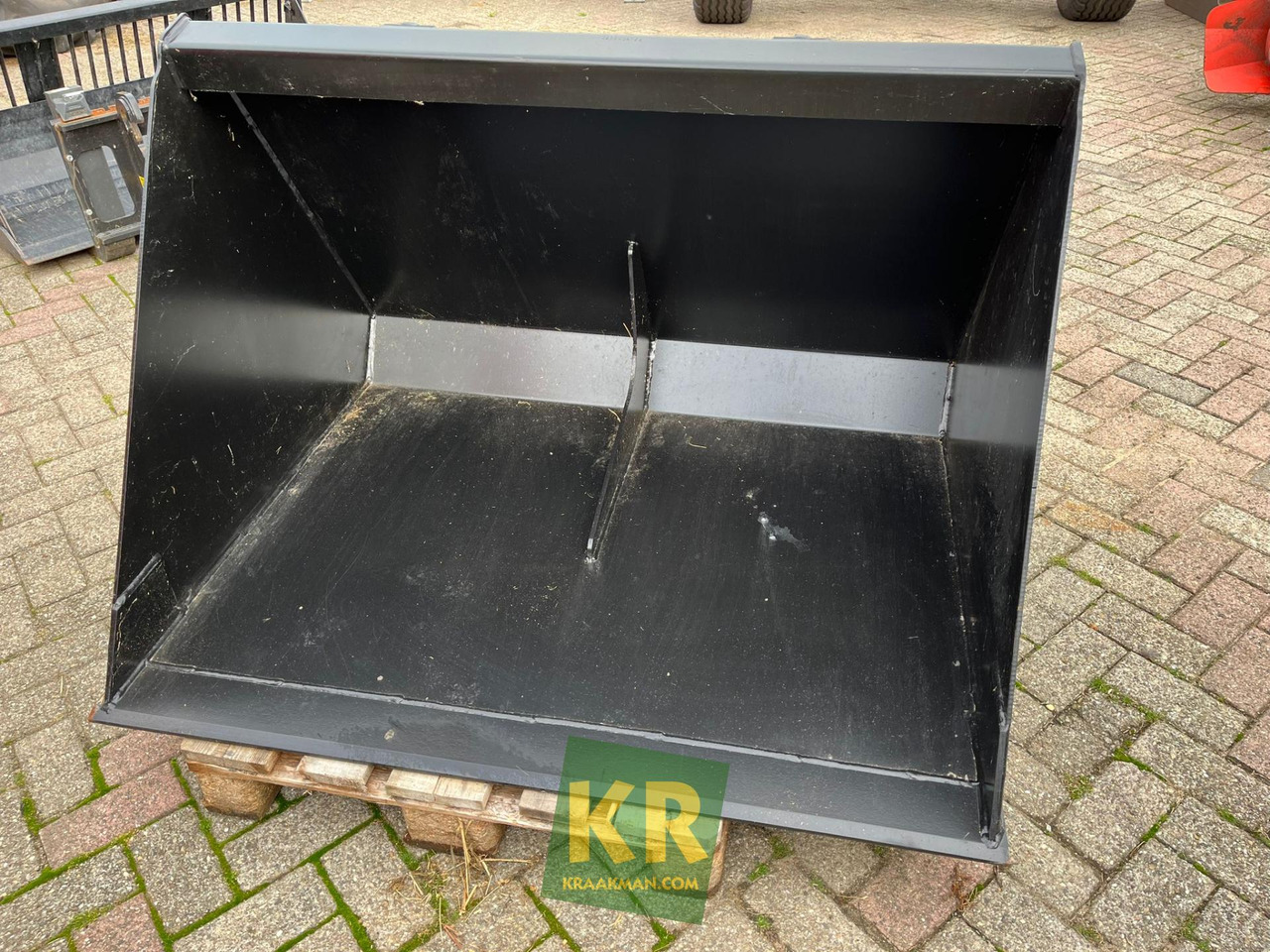 Voorzetstukken Giant - Loader bucket for Construction machinery: picture 1 Voorzetstukken Giant - Loader bucket for Construction machinery: picture 1