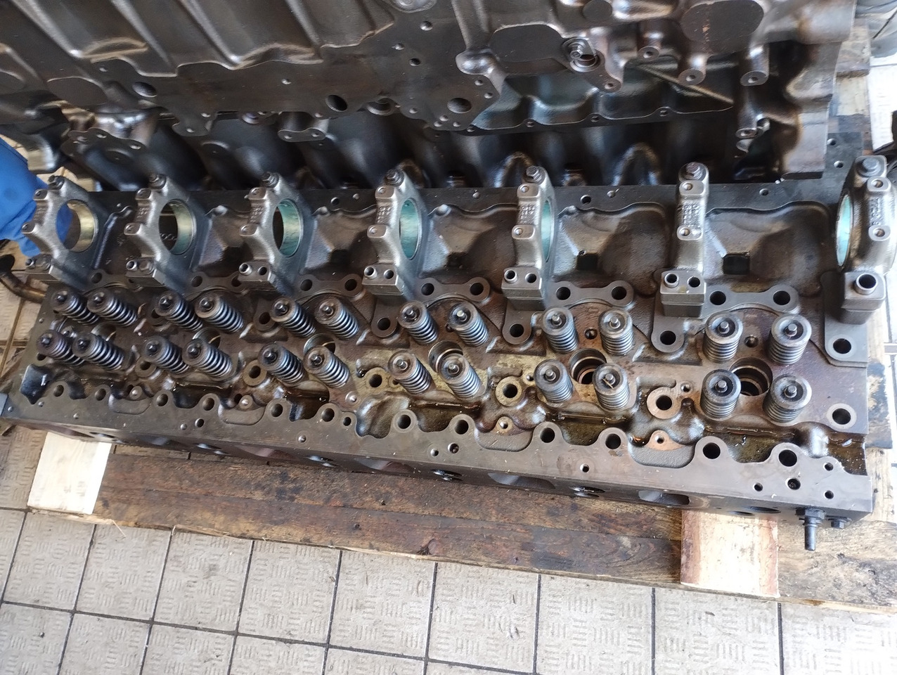GŁOWICA SILNIKA VOLVO FH FH5 460 500 550 2023 232523115 P 23477606 1002143 - Cylinder head: picture 1 GŁOWICA SILNIKA VOLVO FH FH5 460 500 550 2023 232523115 P 23477606 1002143 - Cylinder head: picture 1