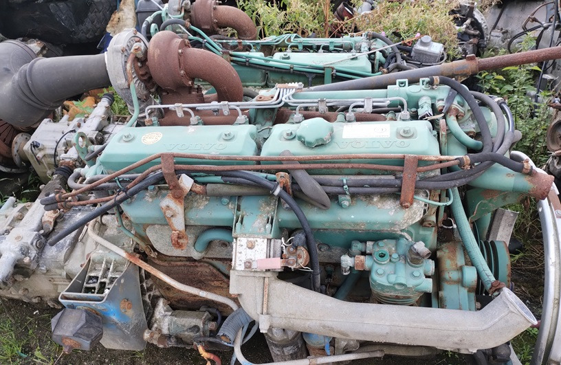 SILNIK CZĘŚCI ENGINE PARTS WAŁ KORBOWY WAŁEK ROZRZADU POMPA WTRYSKOWA VOLVO FL TD 63 E - Engine and parts: picture 3 SILNIK CZĘŚCI ENGINE PARTS WAŁ KORBOWY WAŁEK ROZRZADU POMPA WTRYSKOWA VOLVO FL TD 63 E - Engine and parts: picture 3