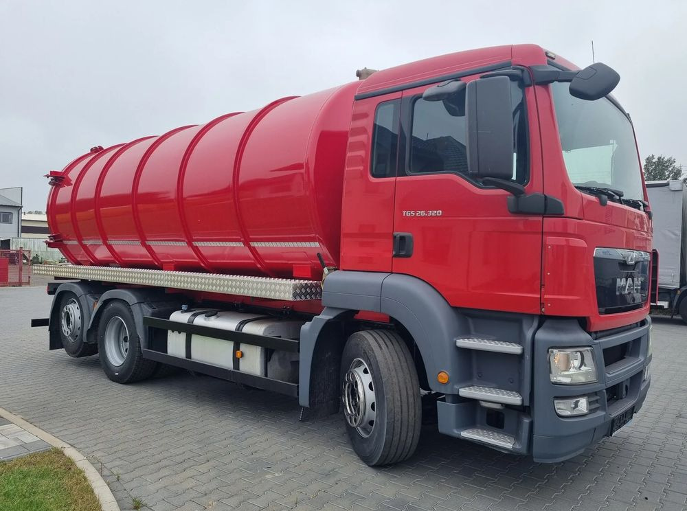MAN TGS 26 320 - Garbage truck: picture 2 MAN TGS 26 320 - Garbage truck: picture 2