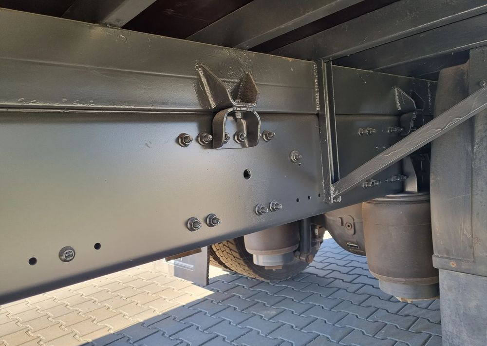 Box truck Renault Premium 270: picture 10