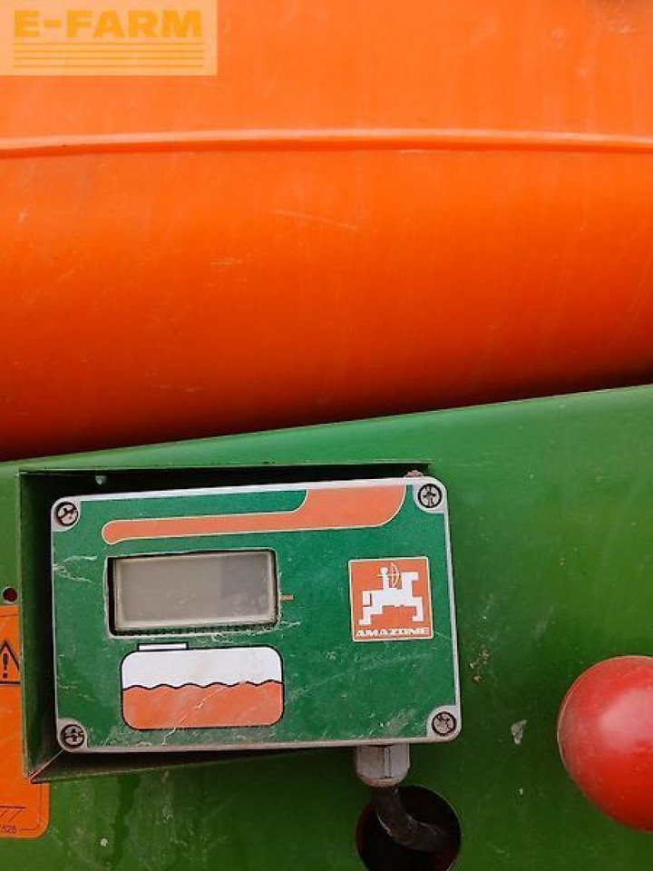 Amazone uf 1501 - Trailed sprayer: picture 4 Amazone uf 1501 - Trailed sprayer: picture 4