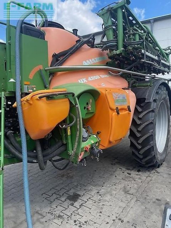 Amazone ux 4200 super - Trailed sprayer: picture 4 Amazone ux 4200 super - Trailed sprayer: picture 4