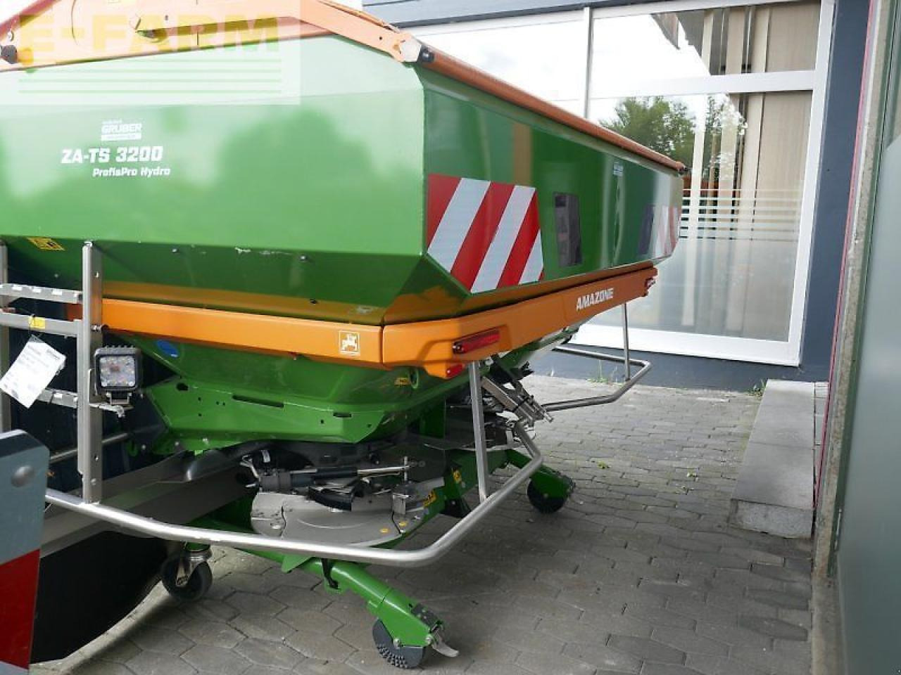 Amazone za-ts profis hydro 3200 - abgelagert top ausstattung! - Fertilizer spreader: picture 4 Amazone za-ts profis hydro 3200 - abgelagert top ausstattung! - Fertilizer spreader: picture 4