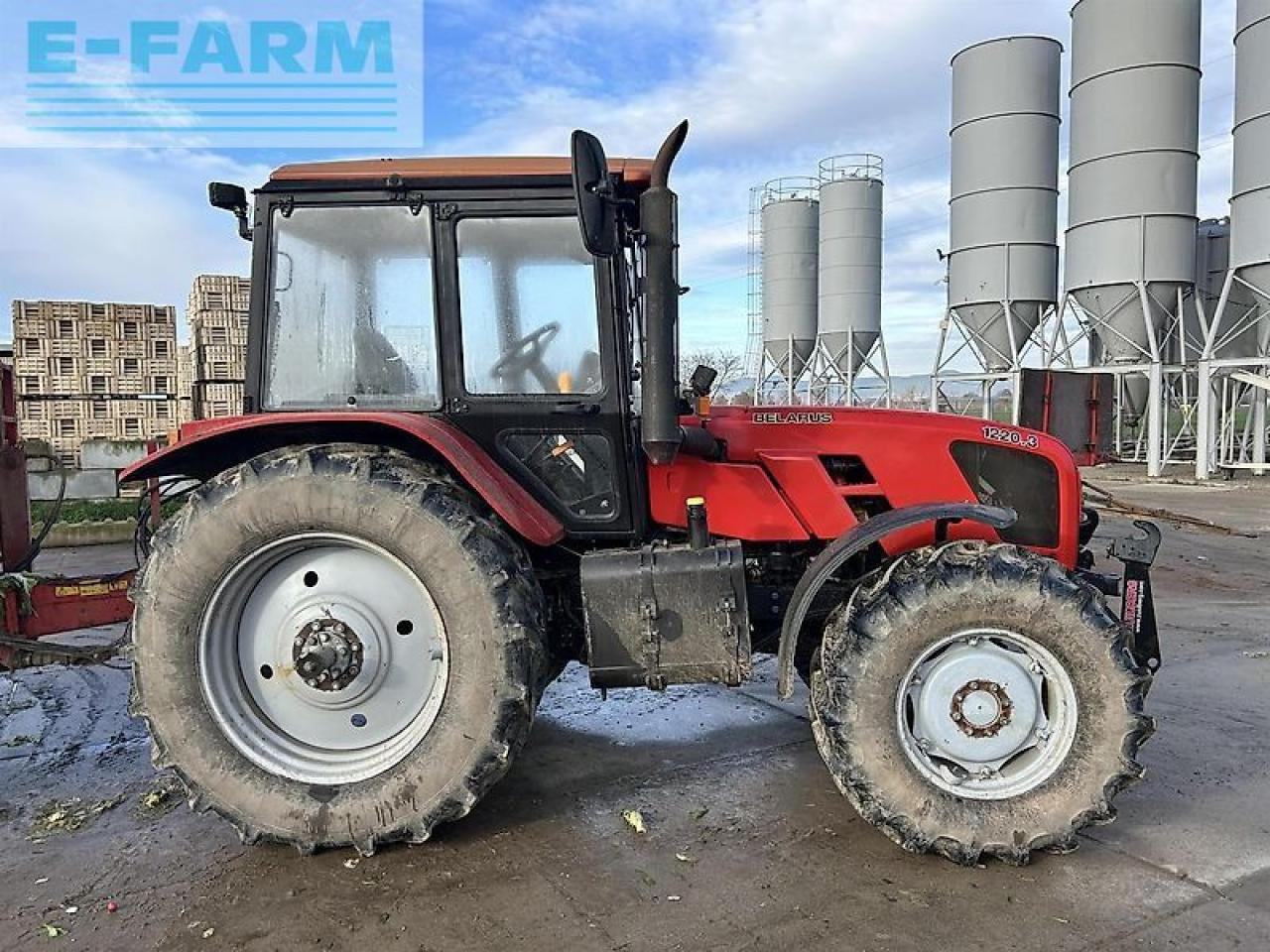 Belarus 1220.3 - Farm tractor: picture 1 Belarus 1220.3 - Farm tractor: picture 1