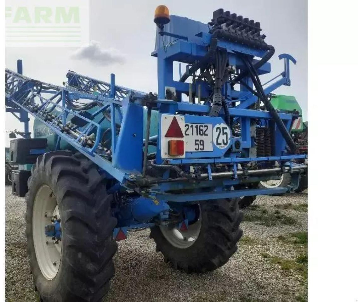 Berthoud major 3200 - Trailed sprayer: picture 3 Berthoud major 3200 - Trailed sprayer: picture 3