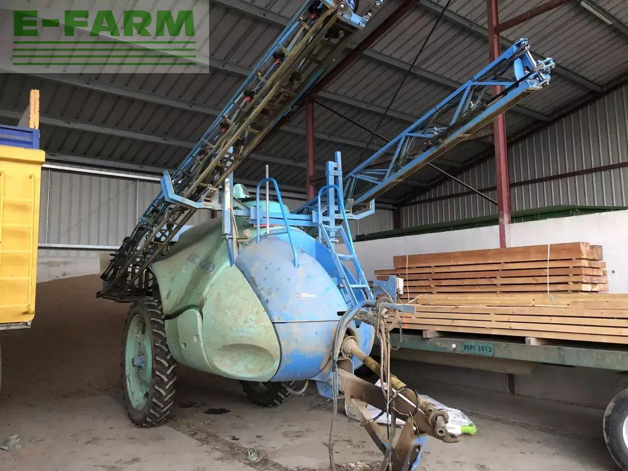 Berthoud tenor 35 - Trailed sprayer: picture 1 Berthoud tenor 35 - Trailed sprayer: picture 1