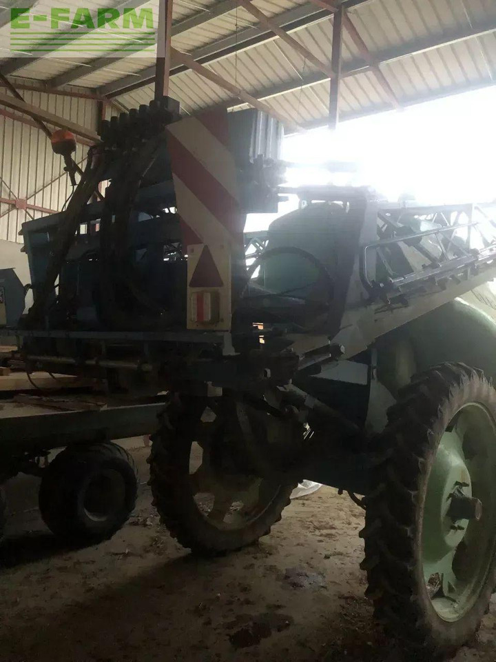 Berthoud tenor 35 - Trailed sprayer: picture 3 Berthoud tenor 35 - Trailed sprayer: picture 3