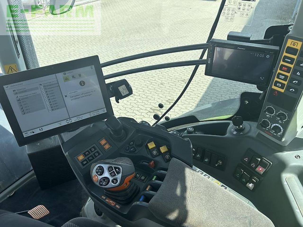 CLAAS 870 - Forage harvester: picture 3 CLAAS 870 - Forage harvester: picture 3