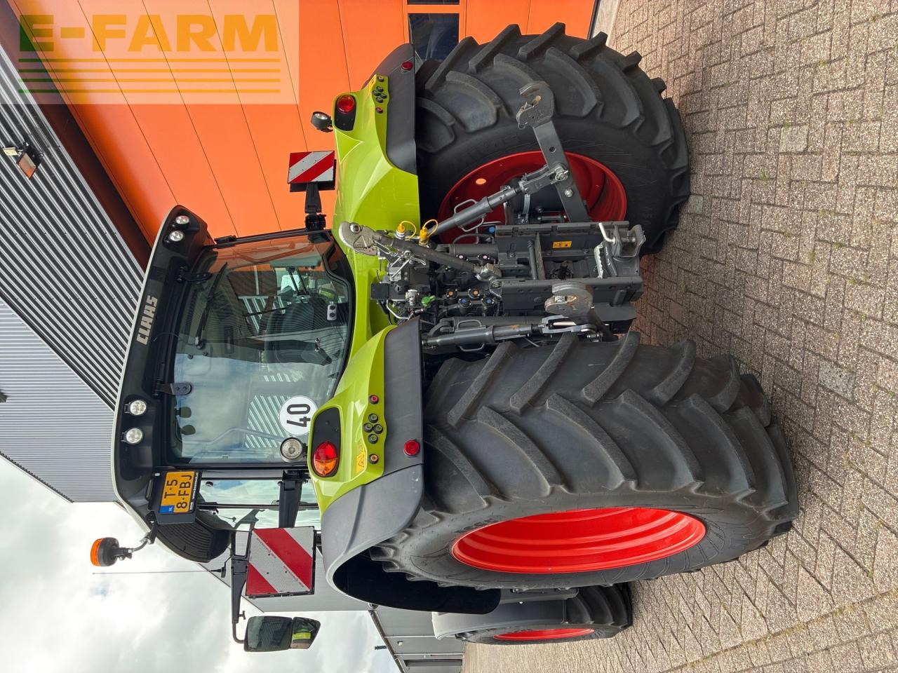 CLAAS ARION 630 St5 CMATIC CMATIC - Farm tractor: picture 3 CLAAS ARION 630 St5 CMATIC CMATIC - Farm tractor: picture 3