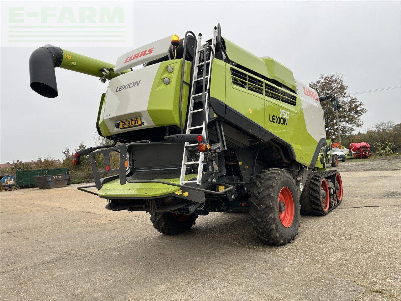 CLAAS LEXION 750 TT - Combine harvester: picture 5 CLAAS LEXION 750 TT - Combine harvester: picture 5