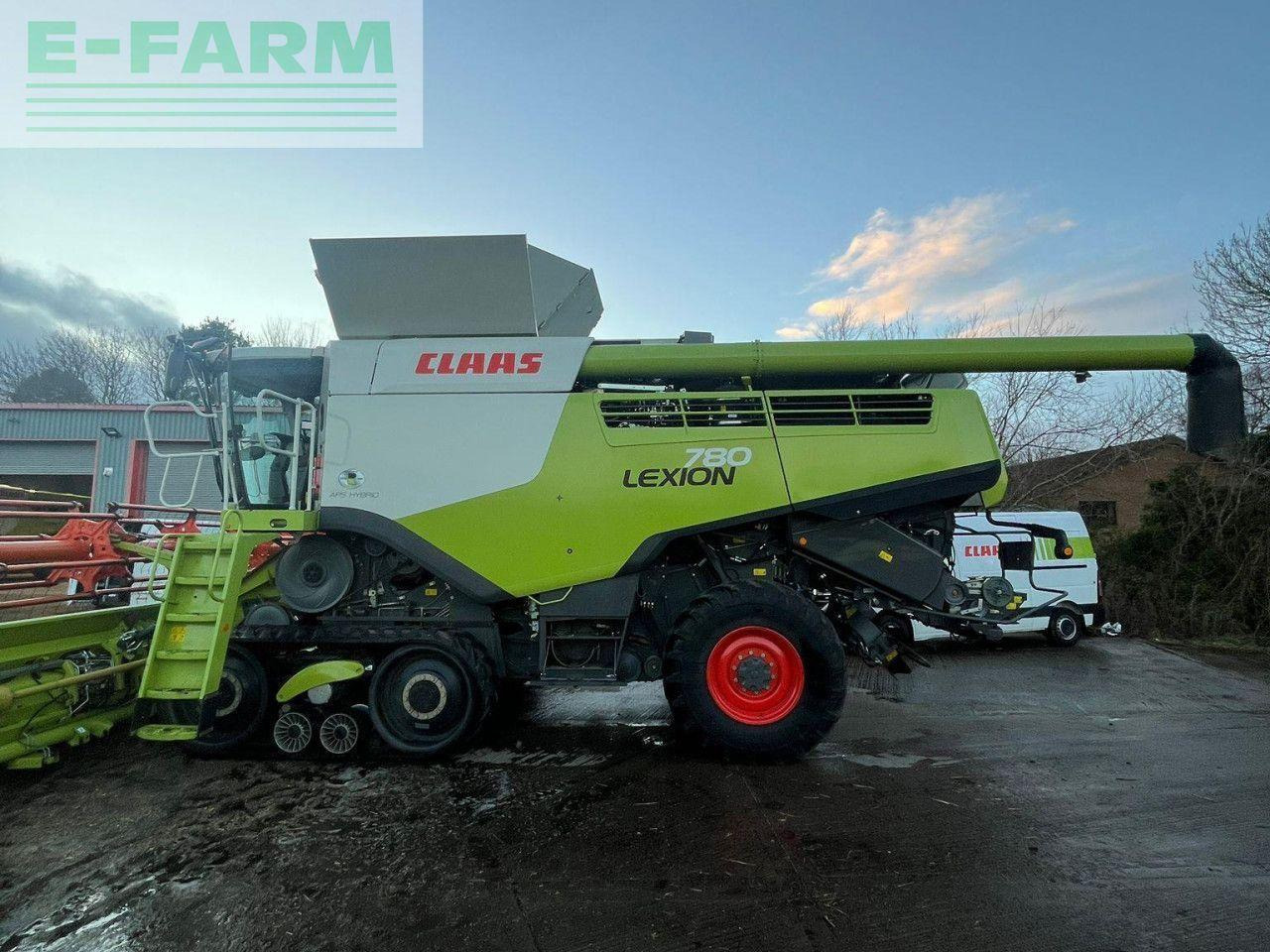 CLAAS LEXION 780 TT 4WD - Combine harvester: picture 1 CLAAS LEXION 780 TT 4WD - Combine harvester: picture 1