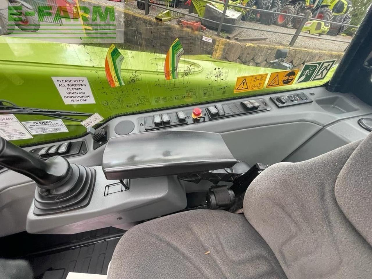 Telescopic handler CLAAS SCORPION 746: picture 7