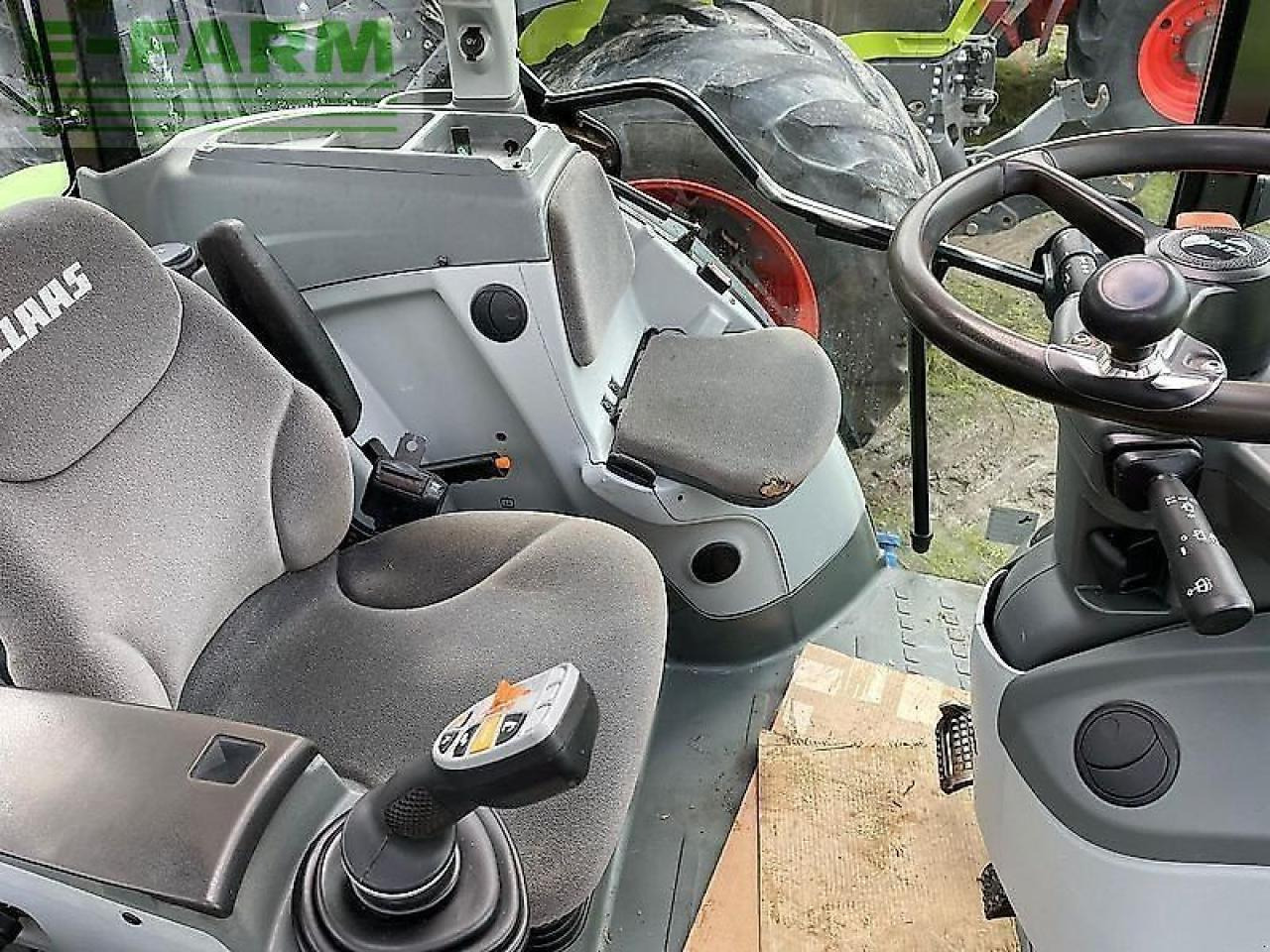 CLAAS arion 420 - Farm tractor: picture 5 CLAAS arion 420 - Farm tractor: picture 5