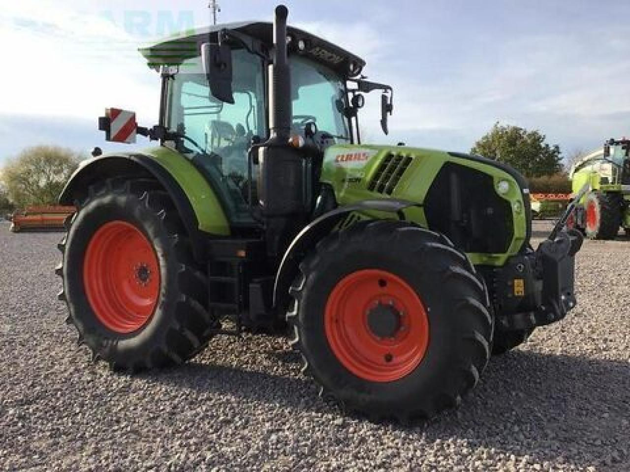 CLAAS arion 530 - Farm tractor: picture 3 CLAAS arion 530 - Farm tractor: picture 3