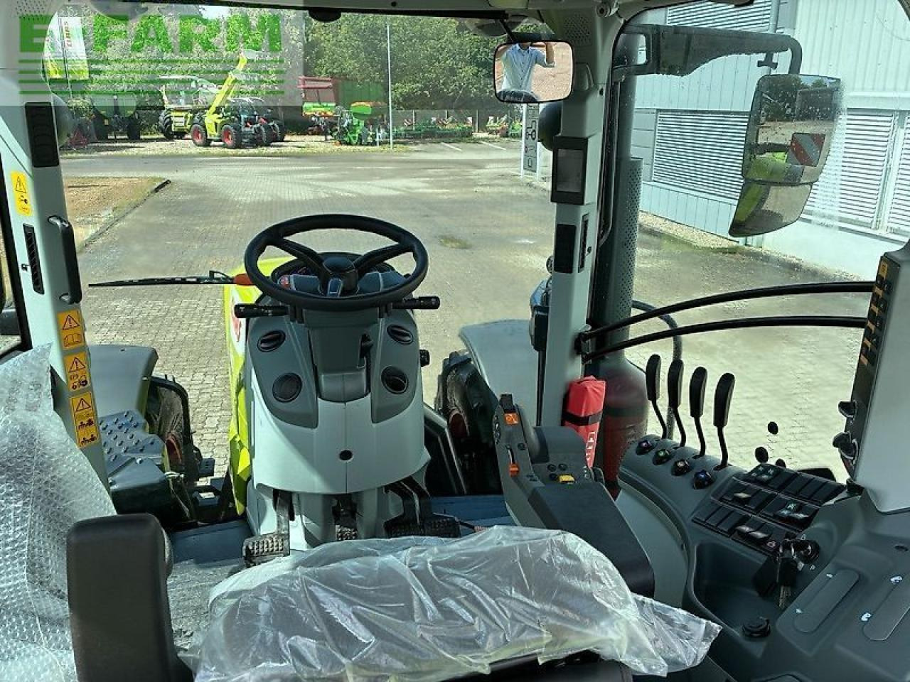 CLAAS arion 630 cis hexashift HEXASHIFT CIS - Farm tractor: picture 5 CLAAS arion 630 cis hexashift HEXASHIFT CIS - Farm tractor: picture 5