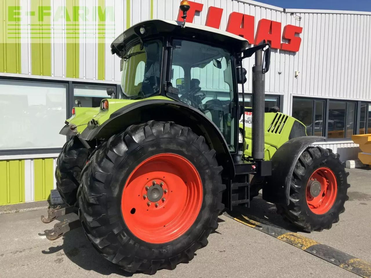 CLAAS arion 630 t4i cis CIS - Farm tractor: picture 2 CLAAS arion 630 t4i cis CIS - Farm tractor: picture 2