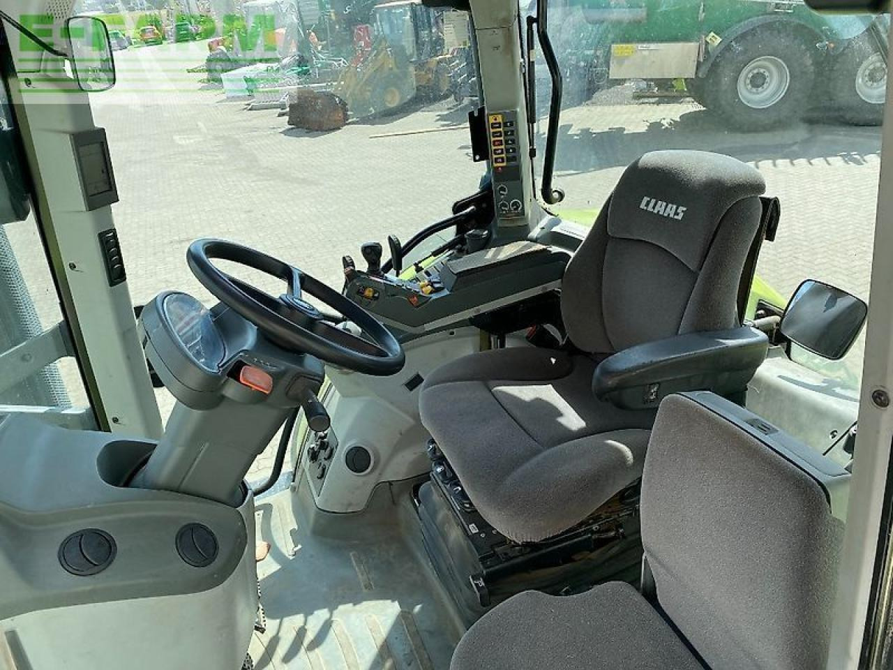 CLAAS arion 650 cis HEXASHIFT CIS - Farm tractor: picture 3 CLAAS arion 650 cis HEXASHIFT CIS - Farm tractor: picture 3