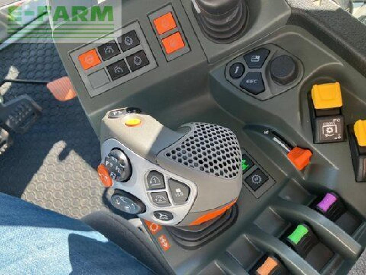 Farm tractor CLAAS arion 660 cmatic cebis CMATIC CEBIS: picture 22 Farm tractor CLAAS arion 660 cmatic cebis CMATIC CEBIS: picture 22