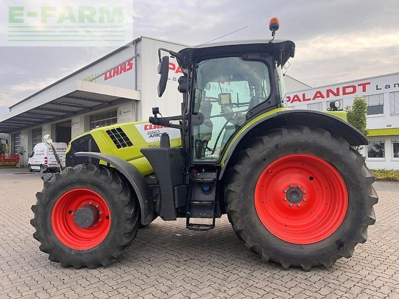 CLAAS arion 660 cmatic s10 rtk - Farm tractor: picture 3 CLAAS arion 660 cmatic s10 rtk - Farm tractor: picture 3