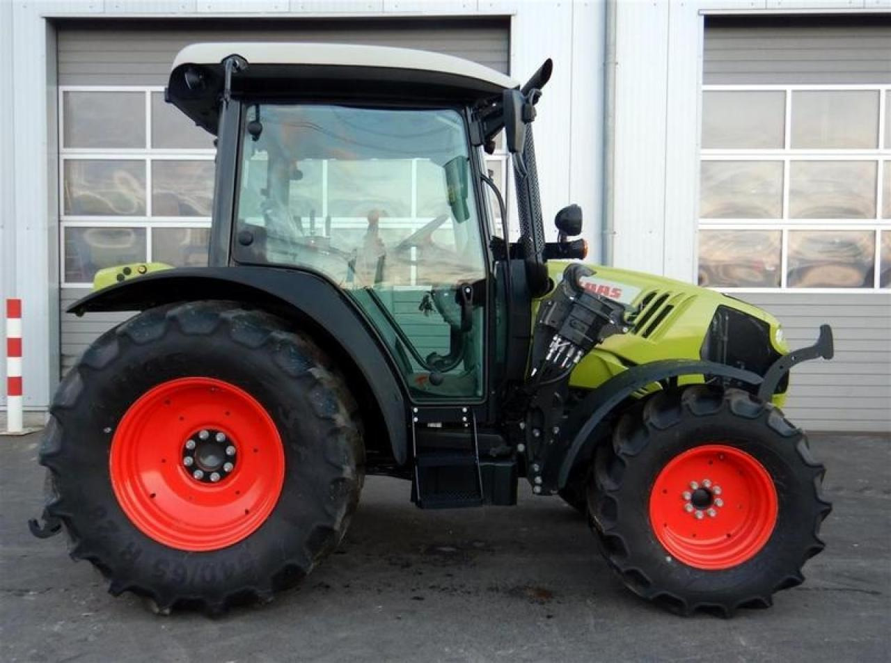 Farm tractor CLAAS atos 220 c: picture 9