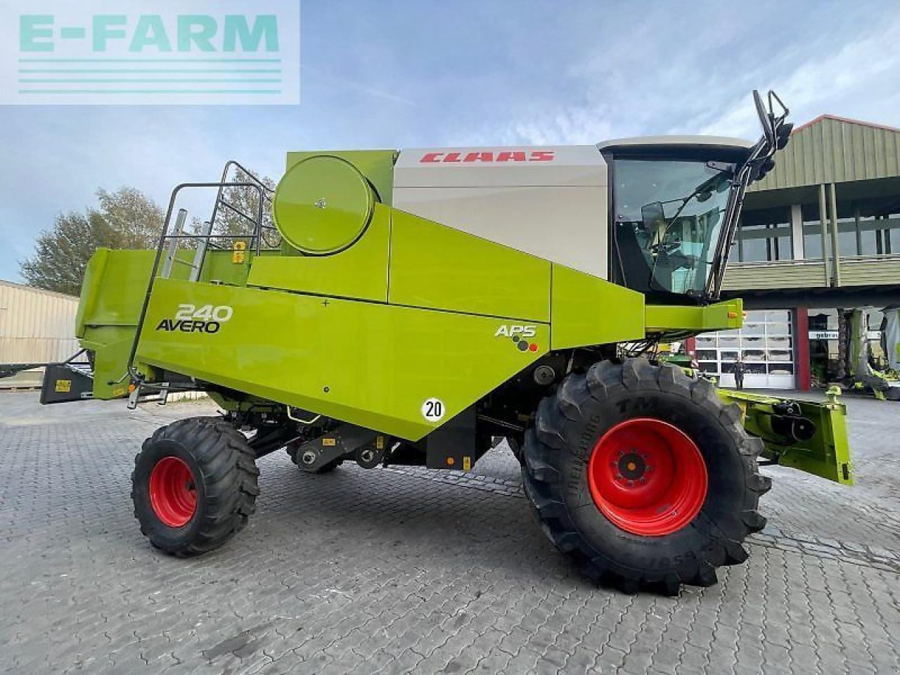 CLAAS avero 240 - Combine harvester: picture 4 CLAAS avero 240 - Combine harvester: picture 4