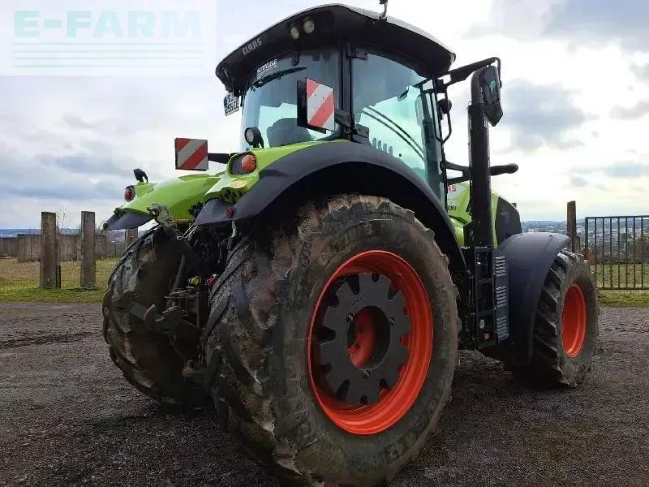 CLAAS axion 800 - Farm tractor: picture 5 CLAAS axion 800 - Farm tractor: picture 5