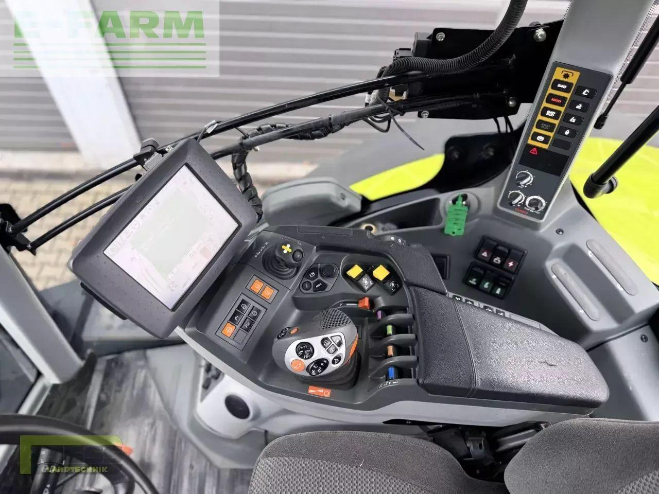 CLAAS axion 810 cebis cmatic 4f a41 CMATIC CEBIS - Farm tractor: picture 5 CLAAS axion 810 cebis cmatic 4f a41 CMATIC CEBIS - Farm tractor: picture 5