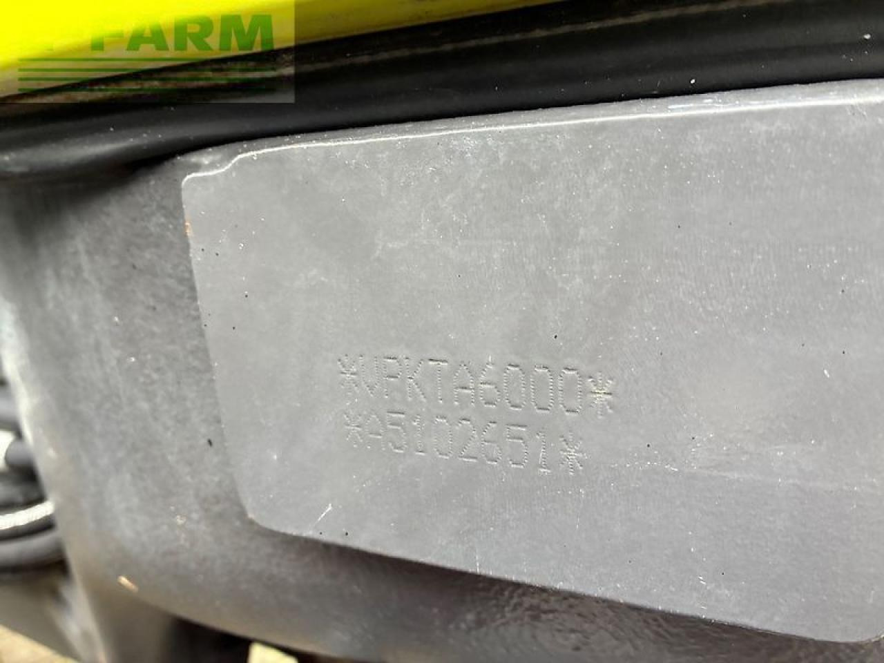 CLAAS axion 810 cm cebis - Farm tractor: picture 4 CLAAS axion 810 cm cebis - Farm tractor: picture 4