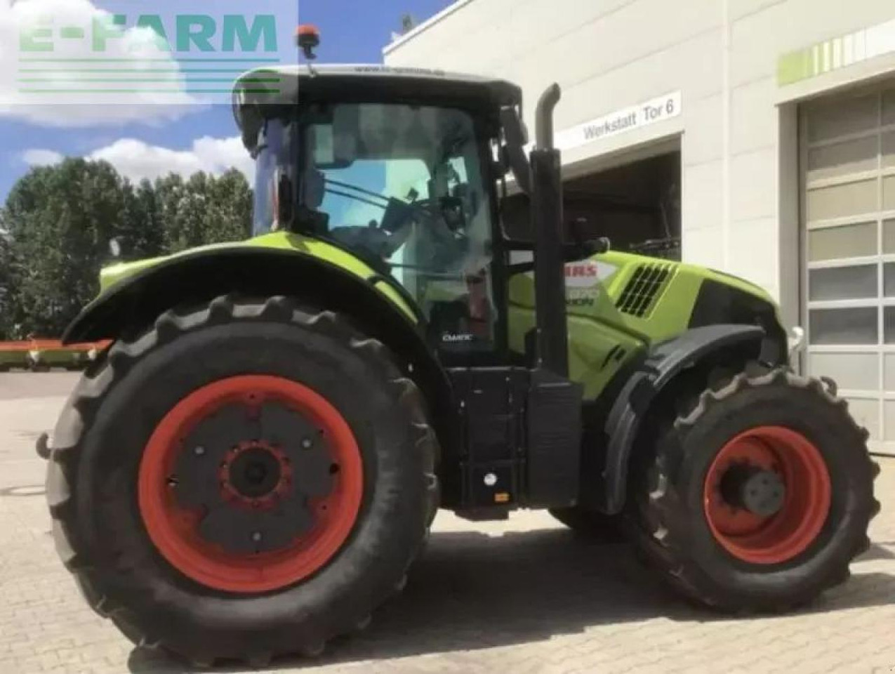 CLAAS axion 870 - Farm tractor: picture 3 CLAAS axion 870 - Farm tractor: picture 3
