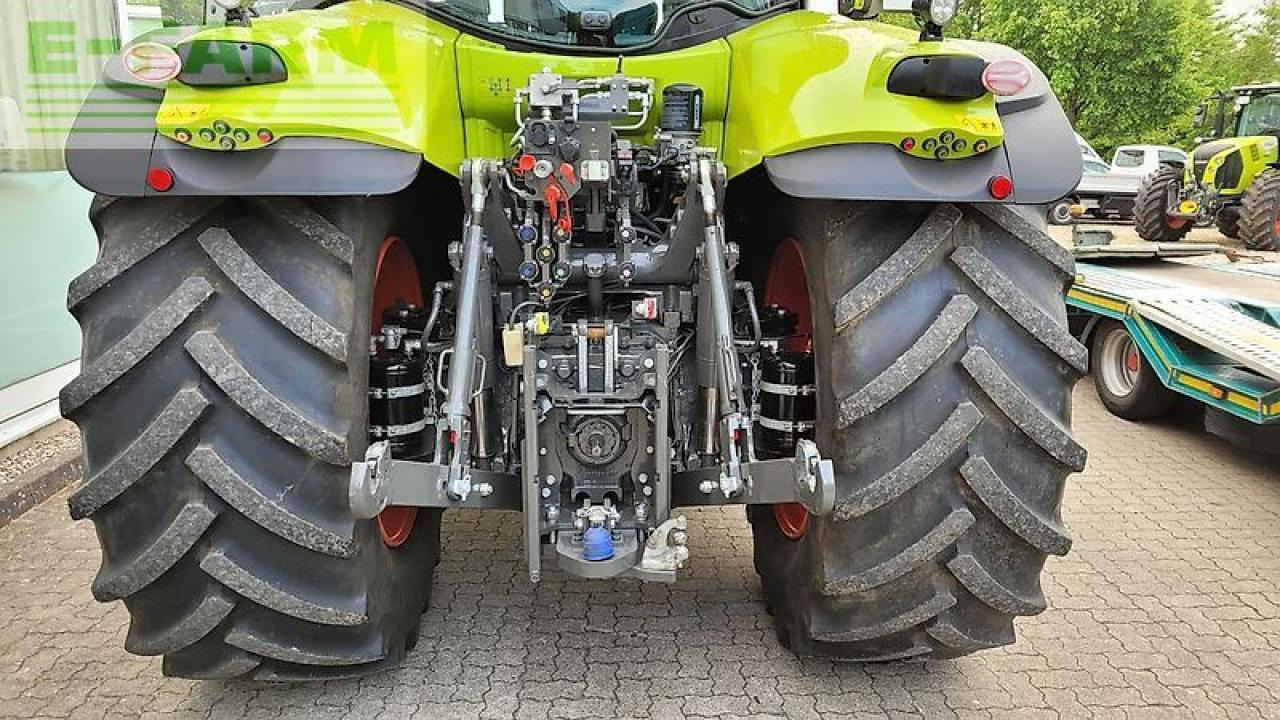 CLAAS axion 870 cmatic CMATIC - Farm tractor: picture 5 CLAAS axion 870 cmatic CMATIC - Farm tractor: picture 5