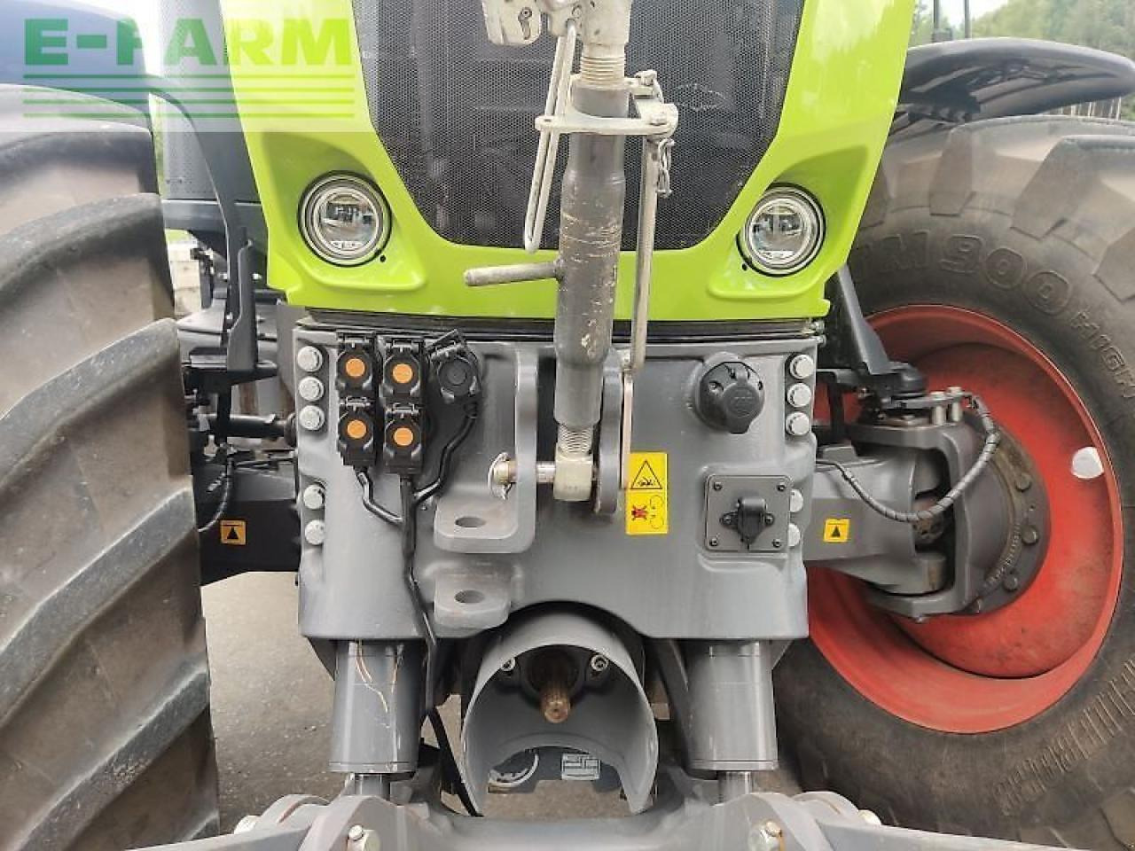 CLAAS axion 930 cmatic cebis CMATIC CEBIS - Farm tractor: picture 3 CLAAS axion 930 cmatic cebis CMATIC CEBIS - Farm tractor: picture 3
