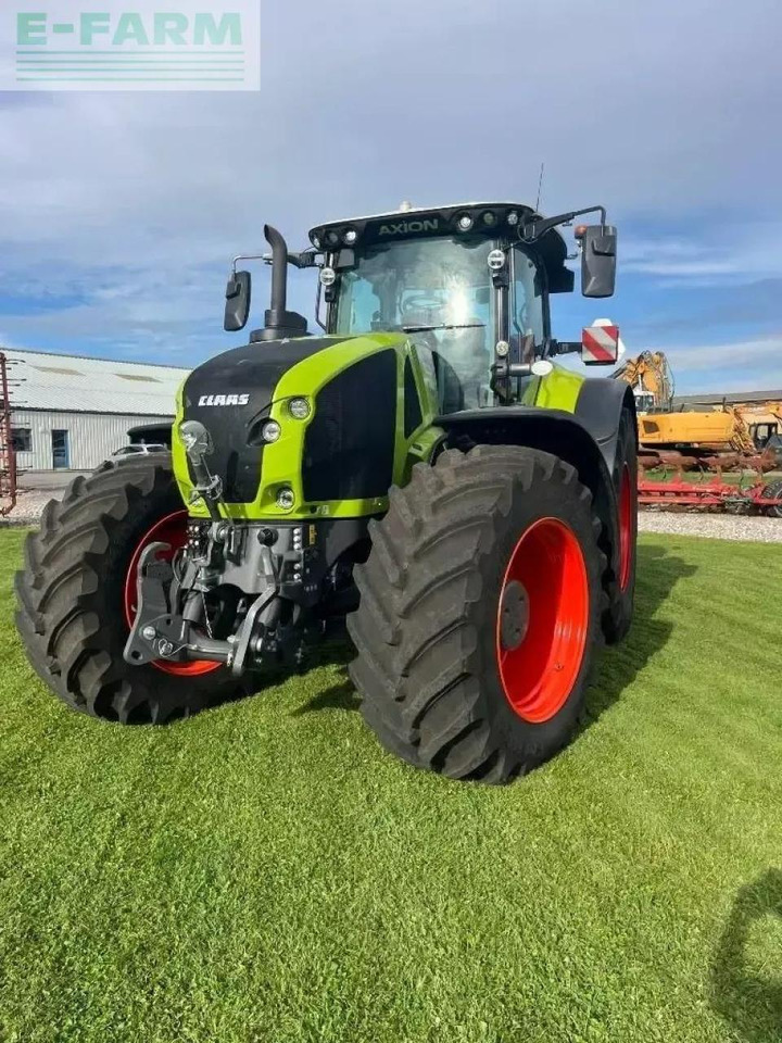 CLAAS axion 960 - Farm tractor: picture 2 CLAAS axion 960 - Farm tractor: picture 2