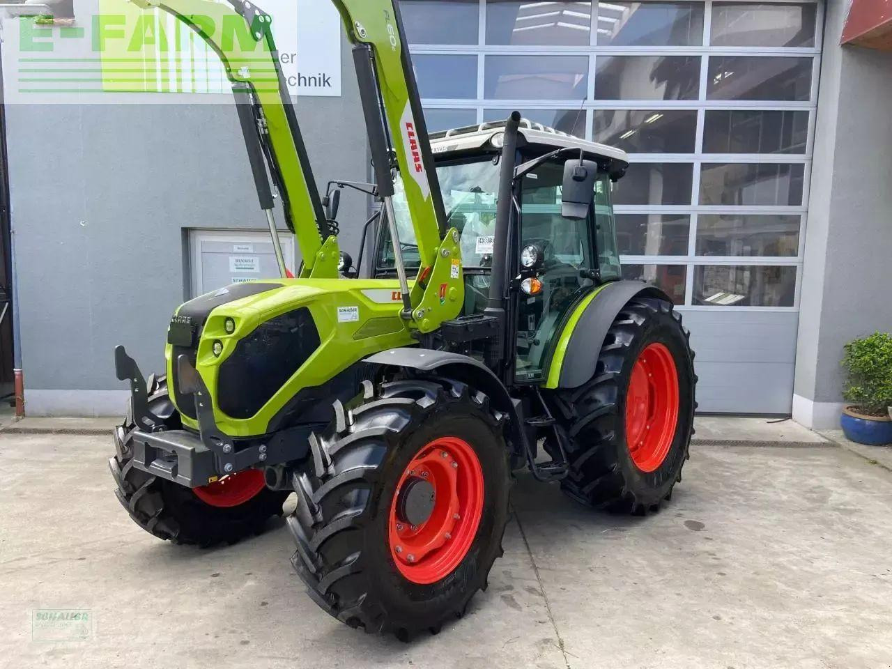 CLAAS axos 240 - Farm tractor: picture 1 CLAAS axos 240 - Farm tractor: picture 1
