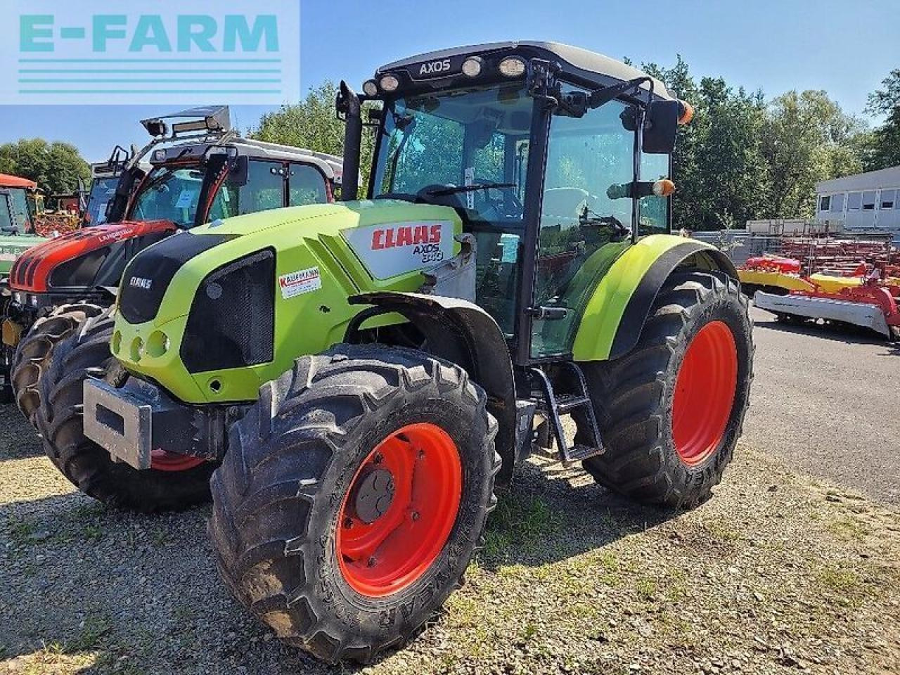 CLAAS axos 340 - Farm tractor: picture 1 CLAAS axos 340 - Farm tractor: picture 1