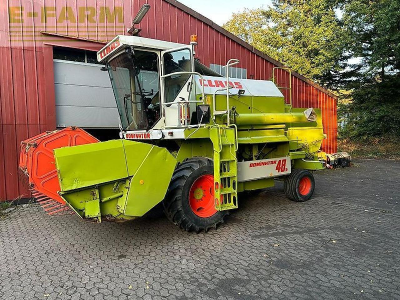 CLAAS dominator 48s - Combine harvester: picture 1 CLAAS dominator 48s - Combine harvester: picture 1