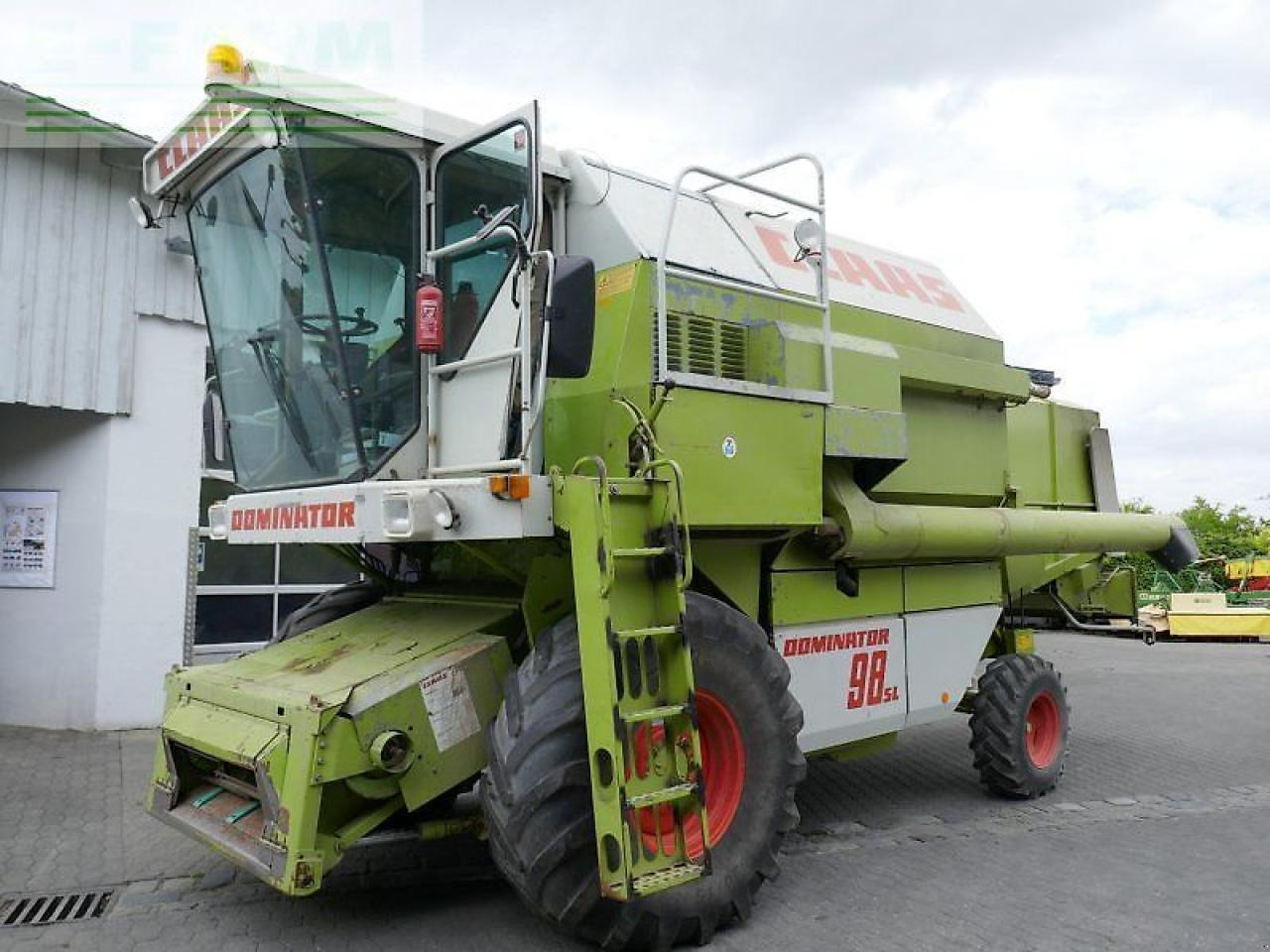 CLAAS dominator 98 sl - sofort verfügbar! - Combine harvester: picture 1 CLAAS dominator 98 sl - sofort verfügbar! - Combine harvester: picture 1